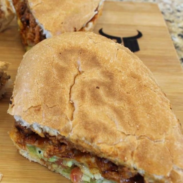 Torta Razorback.